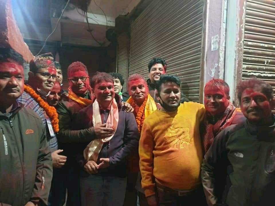 रत्ननगर उद्योग बाणिज्य संघ निर्वाचनमा नेकपाको प्यानलनै बिजयी,अध्यक्ष भने कांग्रेस प्यानलका अनिलकृष्ण श्रेष्ठ ।