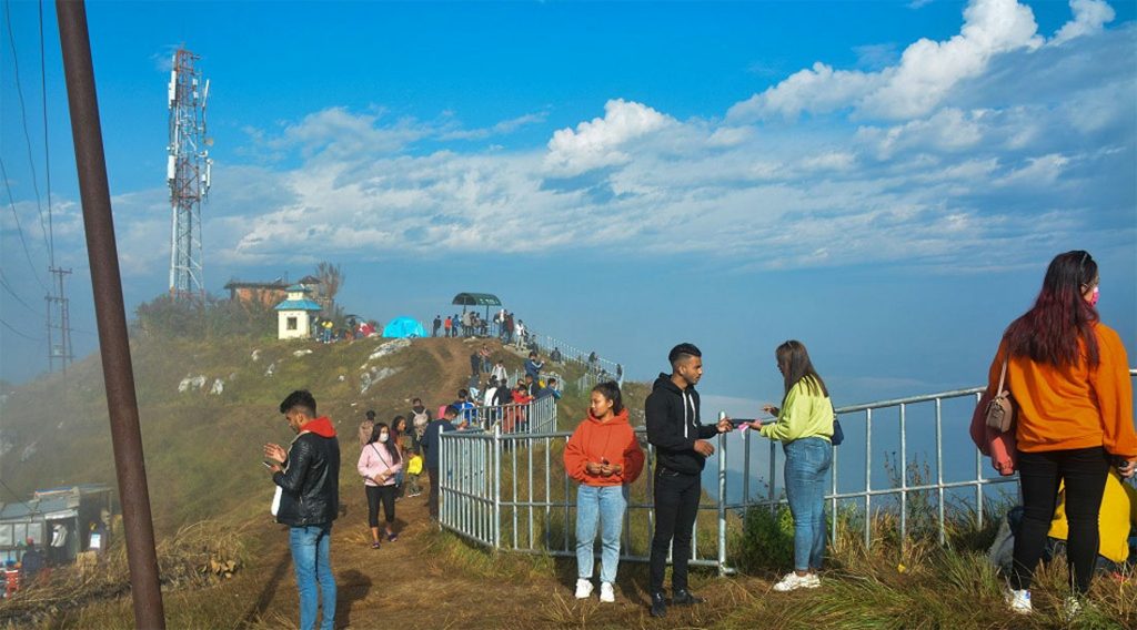 तनहुँको मानुङकोटमा केबलकारसहितको रिसोर्ट बनाउने प्रस्ताव, लगानी ४ अर्ब