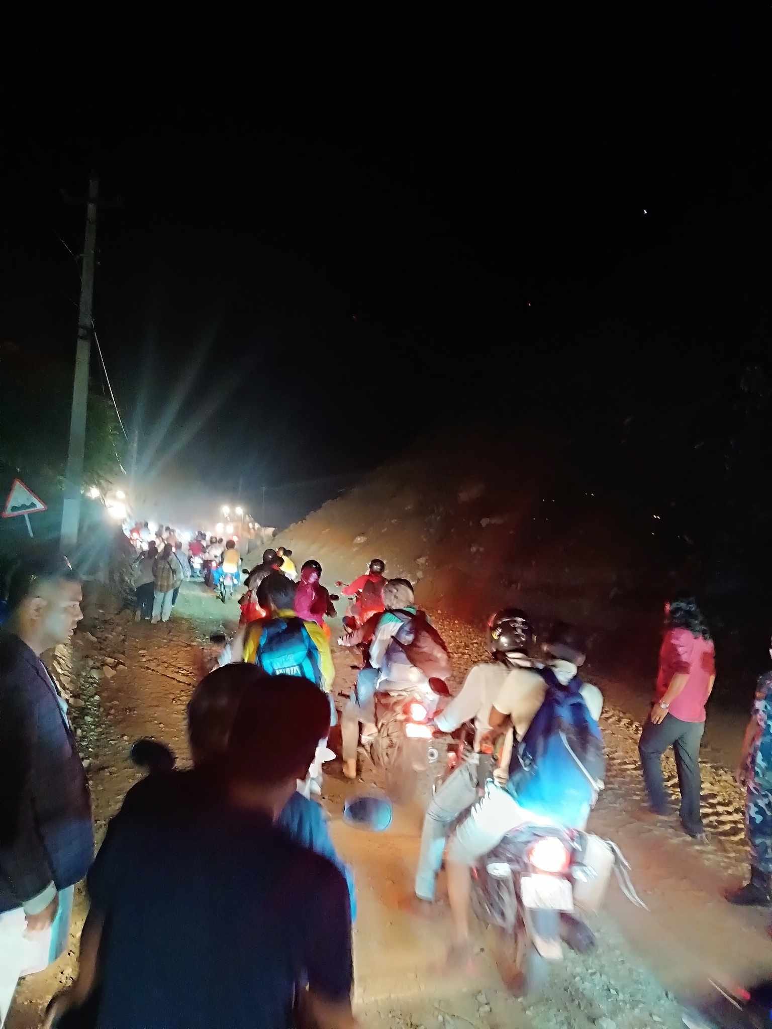 नारायणगढ –मुग्लिन सडक ९ घण्टापछि दुइतर्फी सञ्चालन