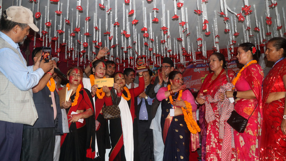 धादिङ चेली इच्छाकामनाको बृहत तीजगीत प्रतियोगीता सम्पन्न, मुग्लिनको नेवाः मिस पुजः प्रथम