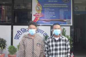 आँबुखैरेनीबाट अवैध लागु औषध सहित दुई जना पक्राउ